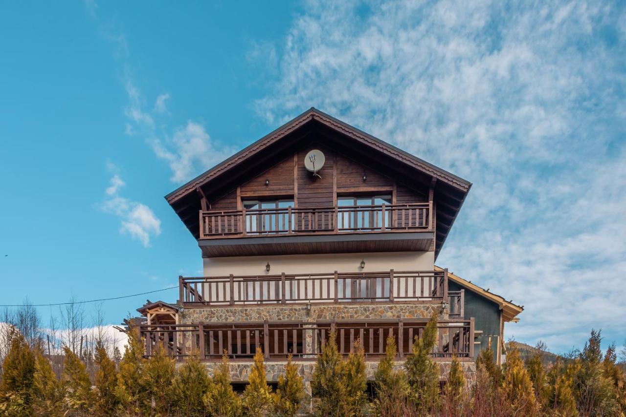 Residence Nesh Tatariv Luaran gambar